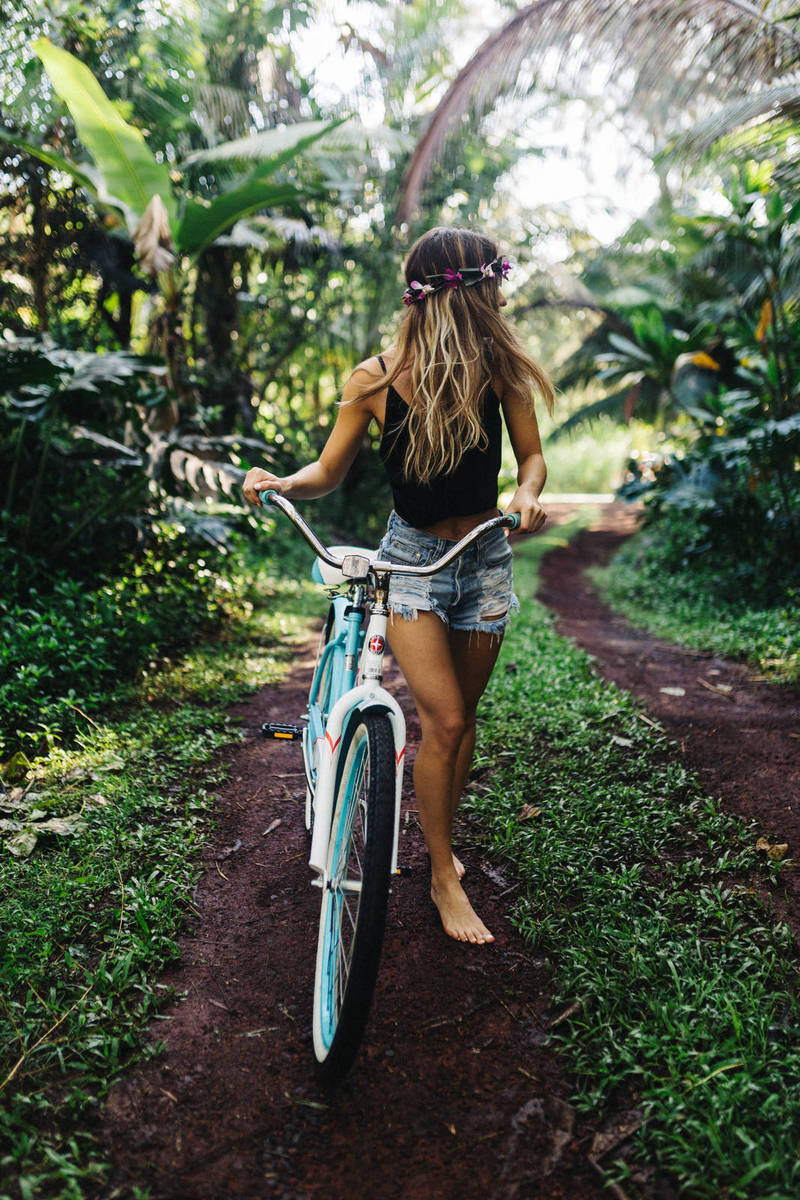 Tech Insights on Apple’s Mac Mini, MacBook Air and Pro with Latest iPhone-like Chips Tech Insights on Apple’s Mac Mini, MacBook Air and Pro with Latest iPhone-like Chips